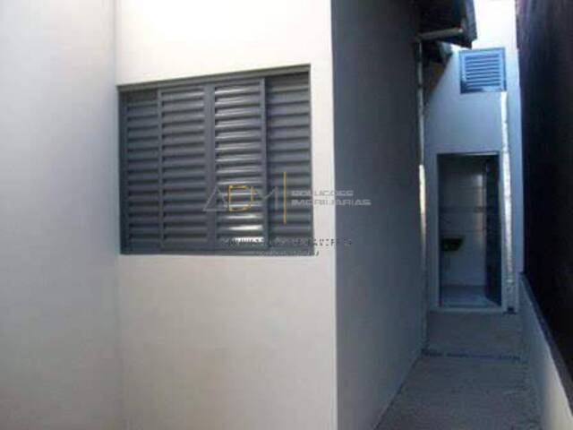 Casa para Venda em Botucatu - 3