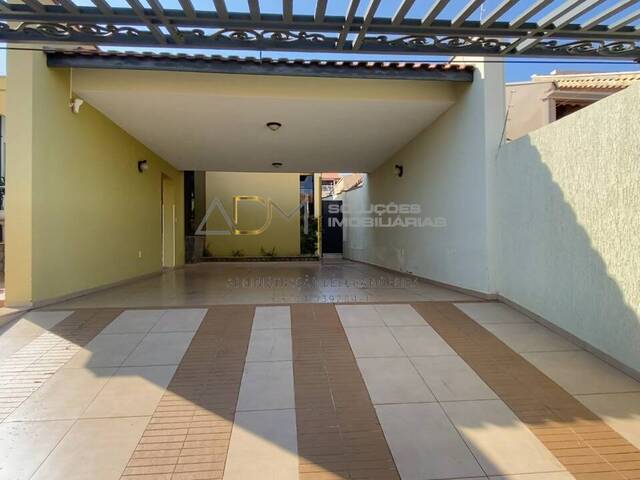 Casa para Venda em Botucatu - 3