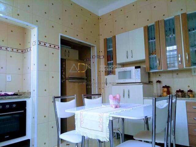 Casa para Venda em Botucatu - 5