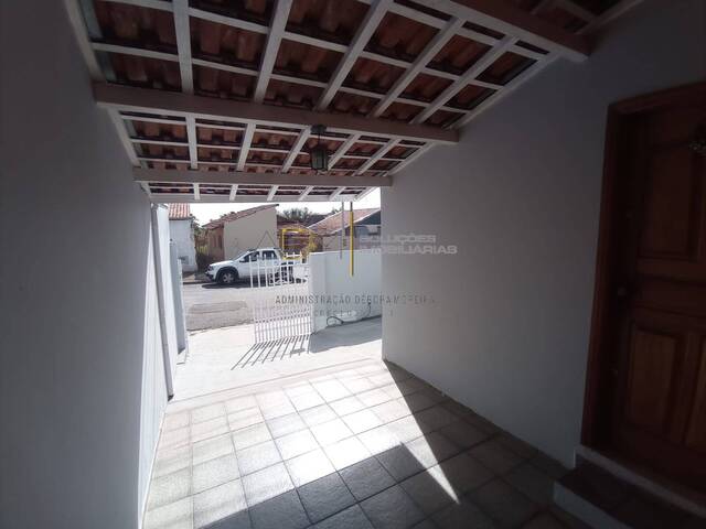 Casa para Venda em Botucatu - 3