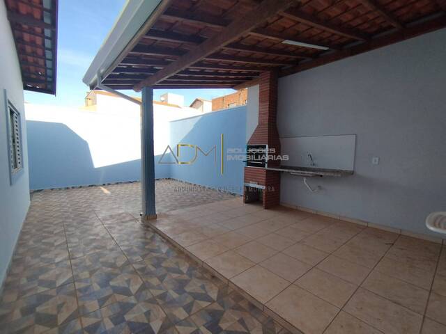 Casa para Venda em Botucatu - 2