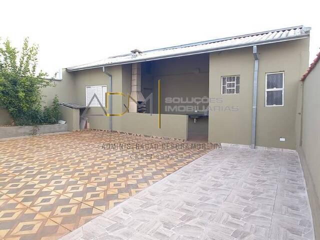 Casa para Venda em Botucatu - 3