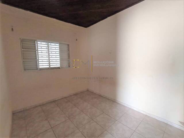 Casa para Venda em Botucatu - 3