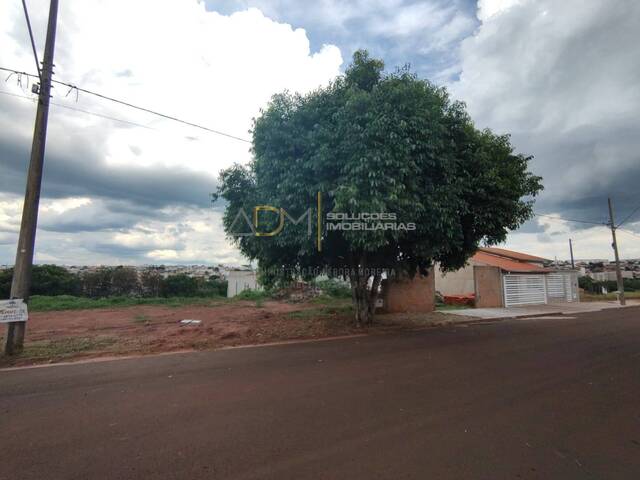 Terreno para Venda em Botucatu - 5
