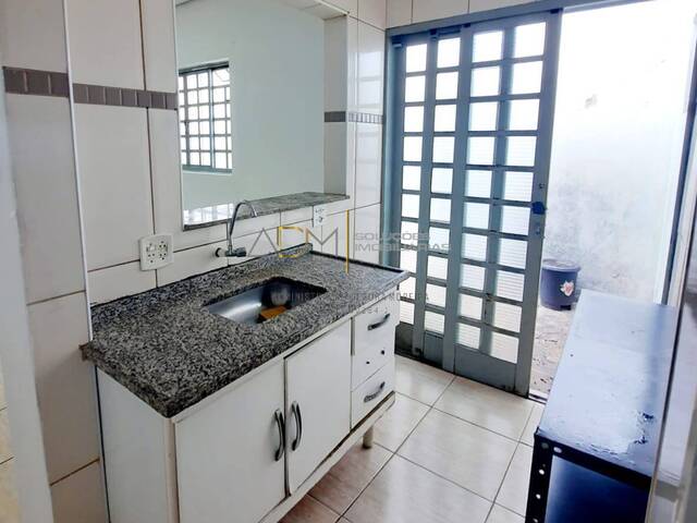 Casa para Venda em Botucatu - 5