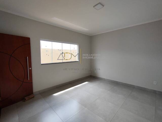 Casa para Venda em Botucatu - 3