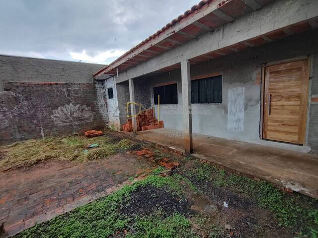 Casa para Venda em Botucatu - 2