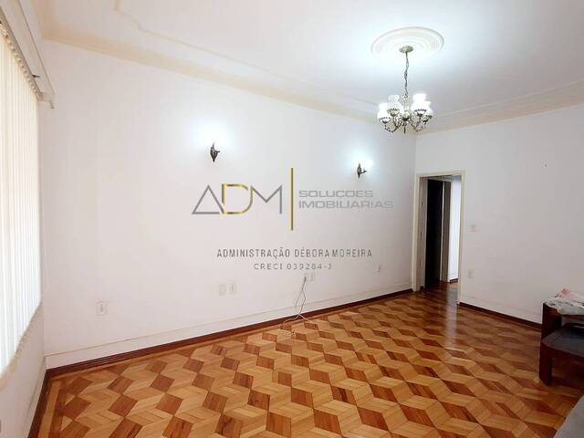 Casa para Venda em Botucatu - 2