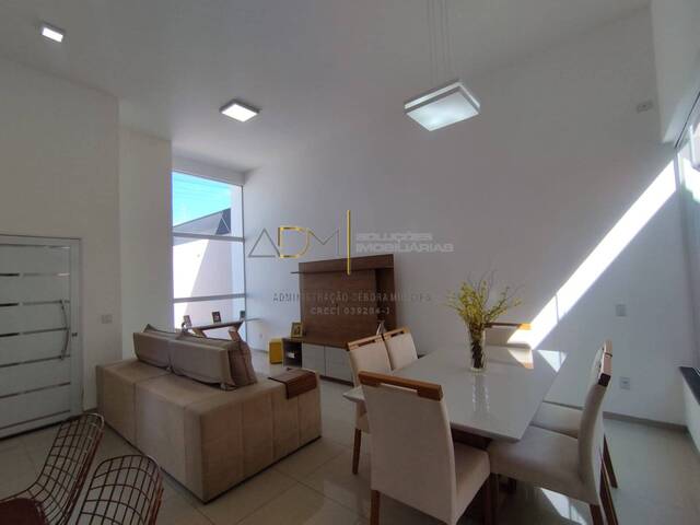 Casa para Venda em Botucatu - 2