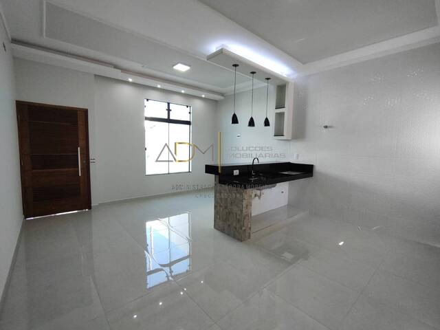 Casa para Venda em Botucatu - 2