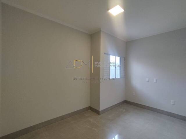 Casa para Venda em Botucatu - 4