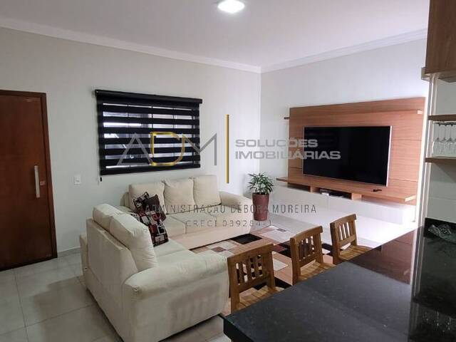 #CA0957 - Casa para Venda em Botucatu - SP