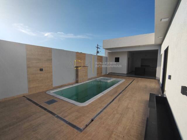 Casa para Venda em Botucatu - 2