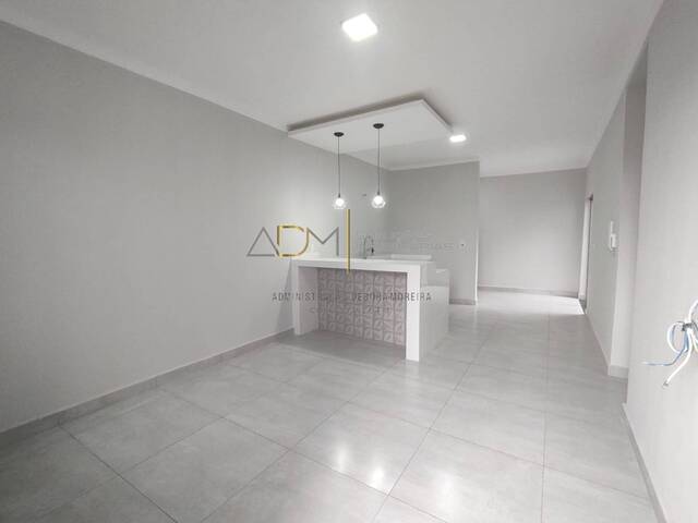 Casa para Venda em Botucatu - 5