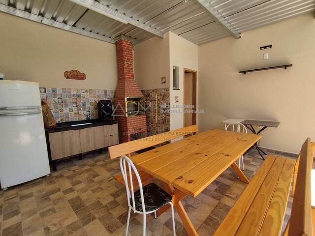 Casa para Venda em Botucatu - 3