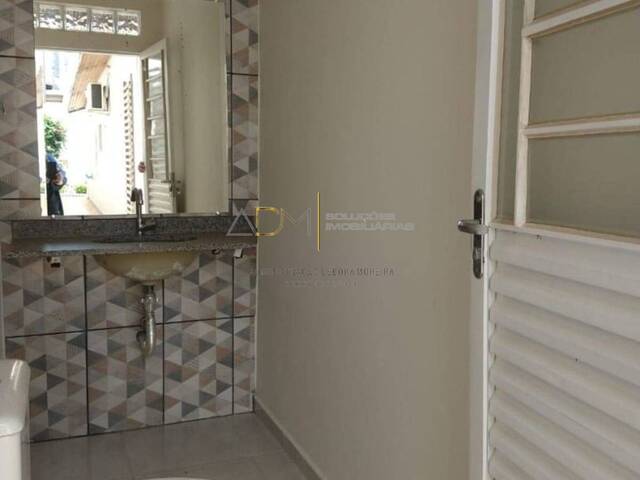 Casa para Venda em Botucatu - 3