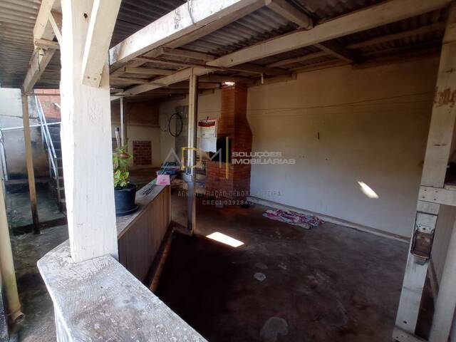 Casa para Venda em Botucatu - 2