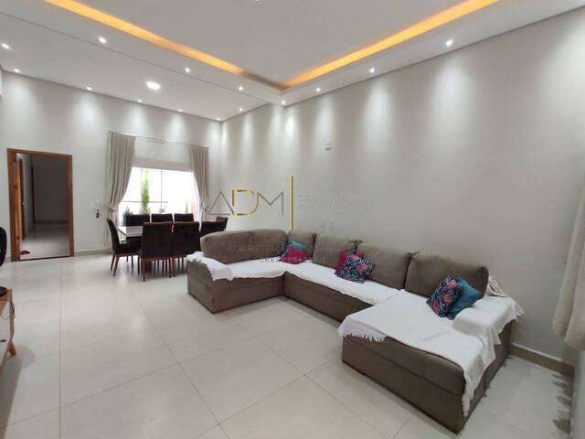 Casa para Venda em Botucatu - 2