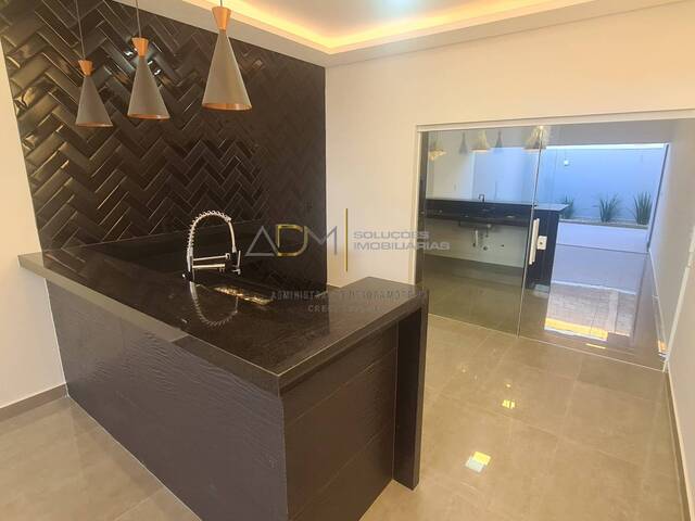 Casa para Venda em Botucatu - 4