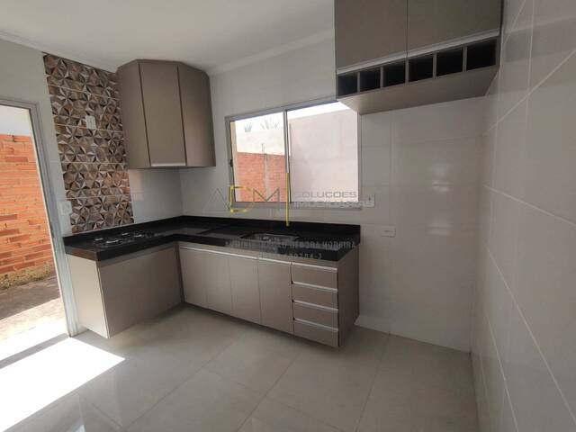 Casa para Venda em Botucatu - 4