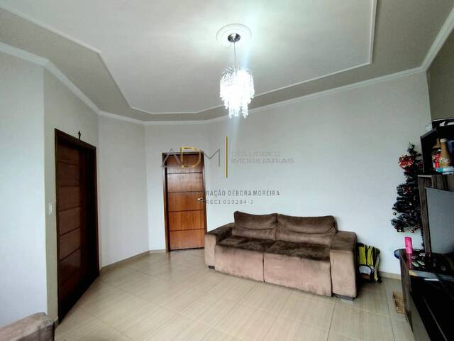 Casa para Venda em Botucatu - 2