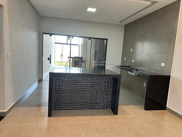 Casa para Venda em Botucatu - 4