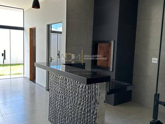 Casa para Venda em Botucatu - 2