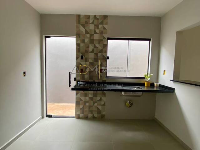 Casa para Venda em Botucatu - 3