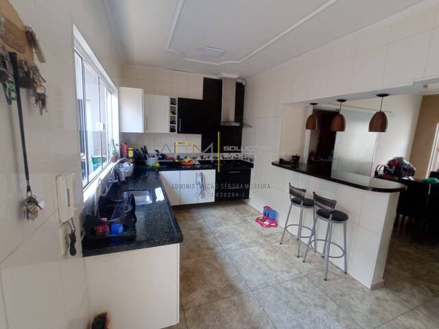 Casa para Venda em Botucatu - 2