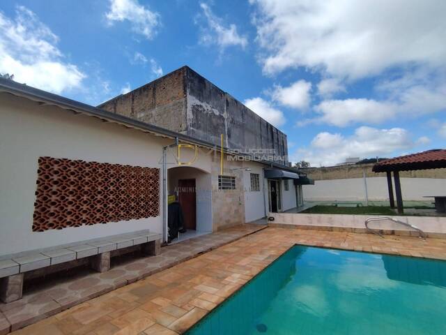 Casa para Venda em Botucatu - 4
