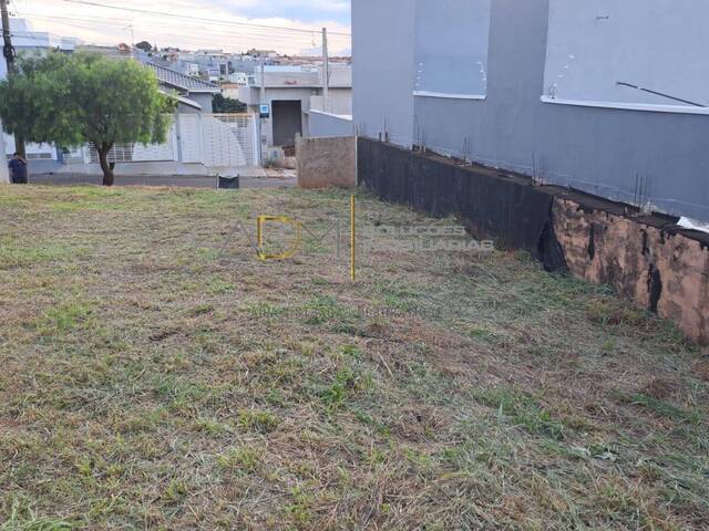 #TE01103 - Terreno para Venda em Botucatu - SP - 1