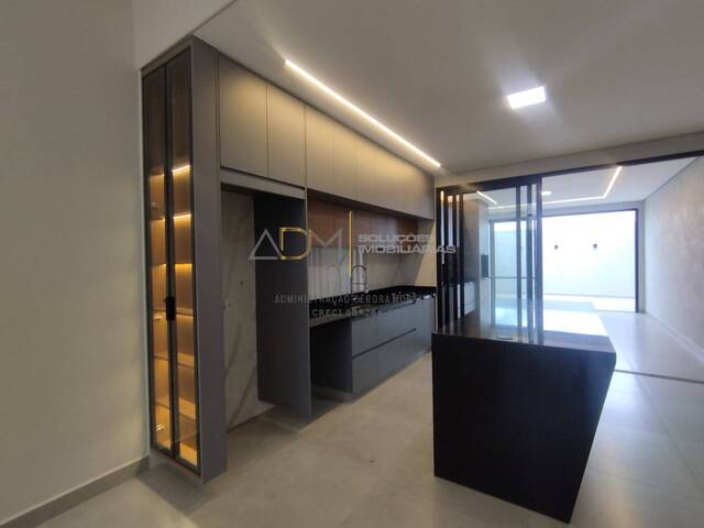 Casa para Venda em Botucatu - 4