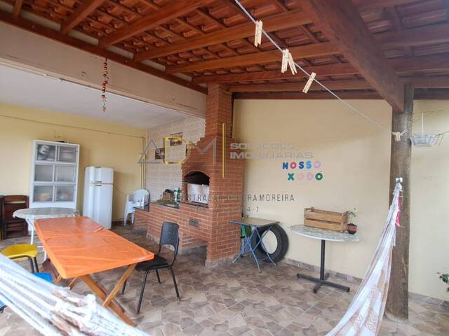 Casa para Venda em Botucatu - 3