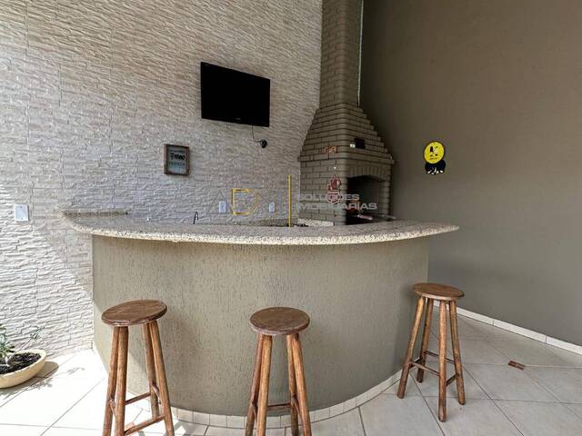 Casa para Venda em Botucatu - 4