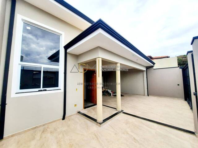 Casa para Venda em Botucatu - 2