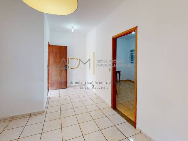 Casa para Venda em Botucatu - 2