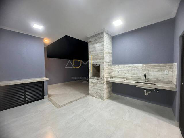 Casa para Venda em Botucatu - 3