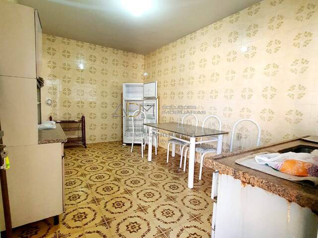 Casa para Venda em Botucatu - 5