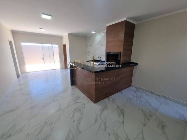 Casa para Venda em Botucatu - 5