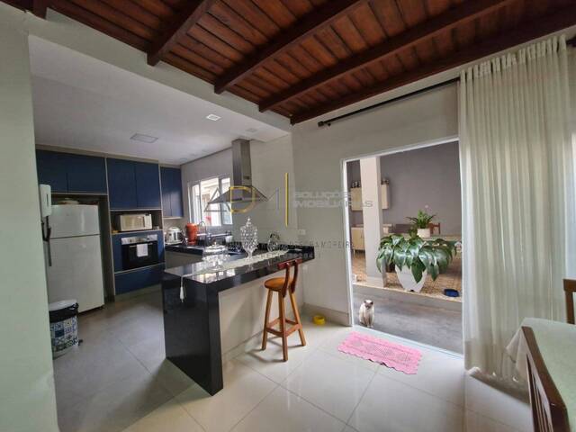 Casa para Venda em Botucatu - 4