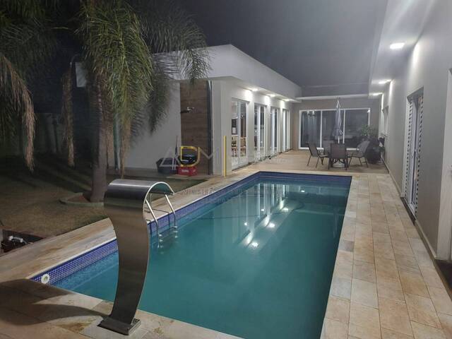 Casa para Venda em Botucatu - 4