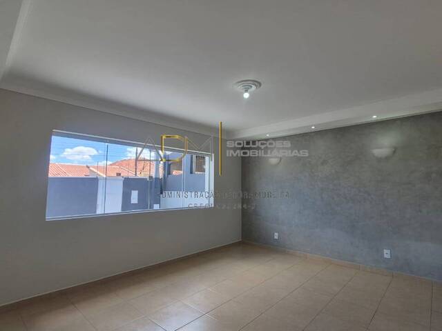 Casa para Venda em Botucatu - 4
