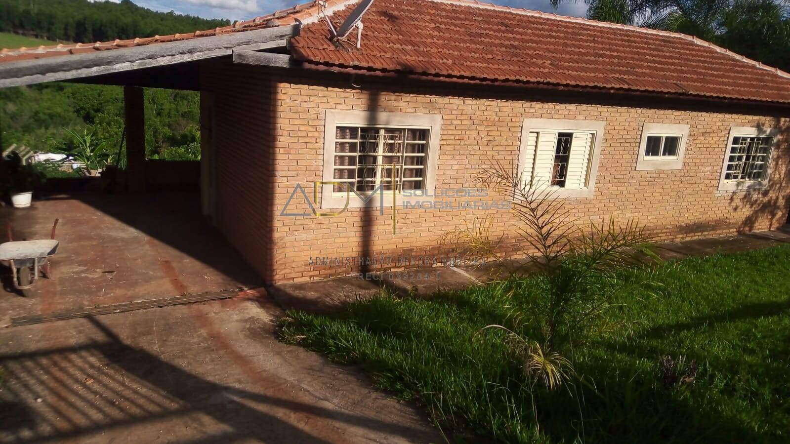 Chácara á venda no Califórnia II, em Botucatu-SP