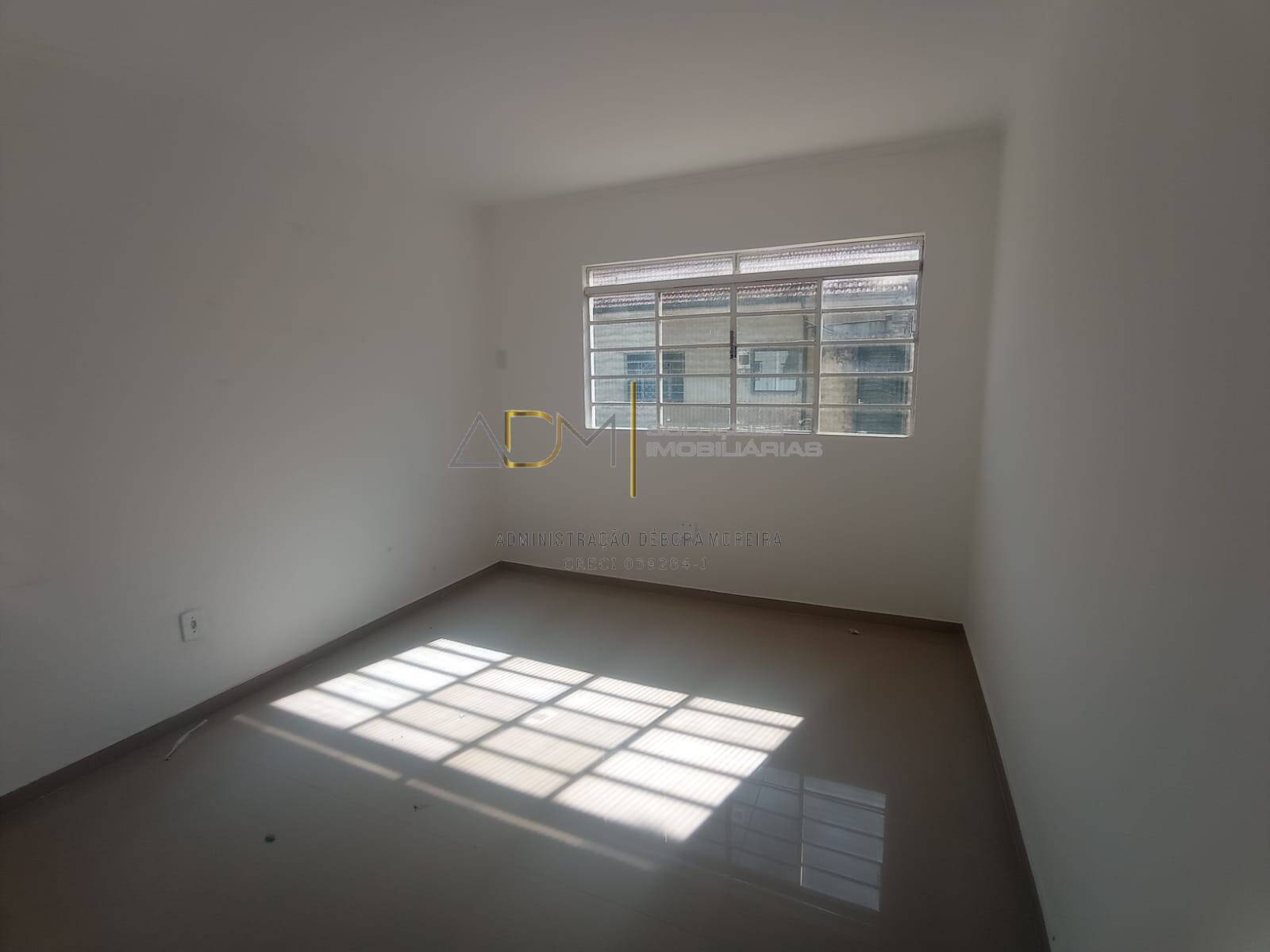 Sala comercial disponível pra locação no Centro em Botucatu-SP
