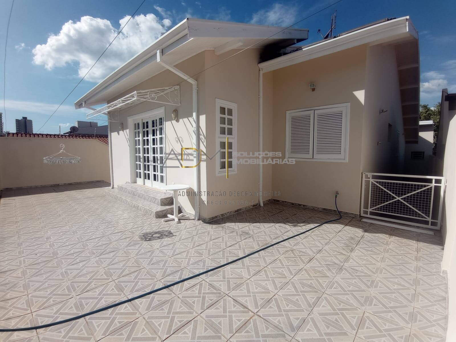 Sobrado disponível pra venda no Jardim Paraíso em Botucatu-SP