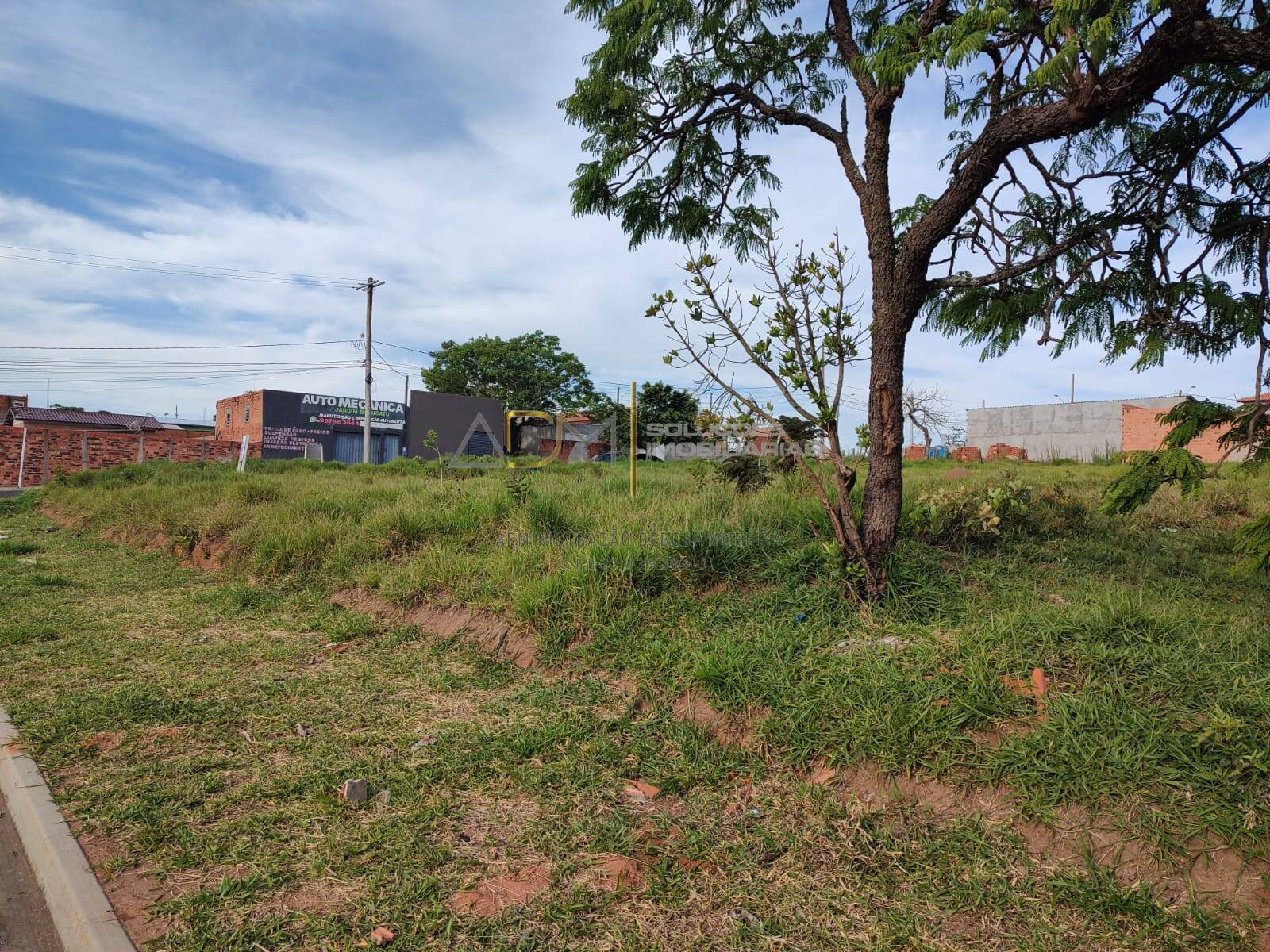 Terreno á venda - Rubião Júnior em Botucatu-SP
