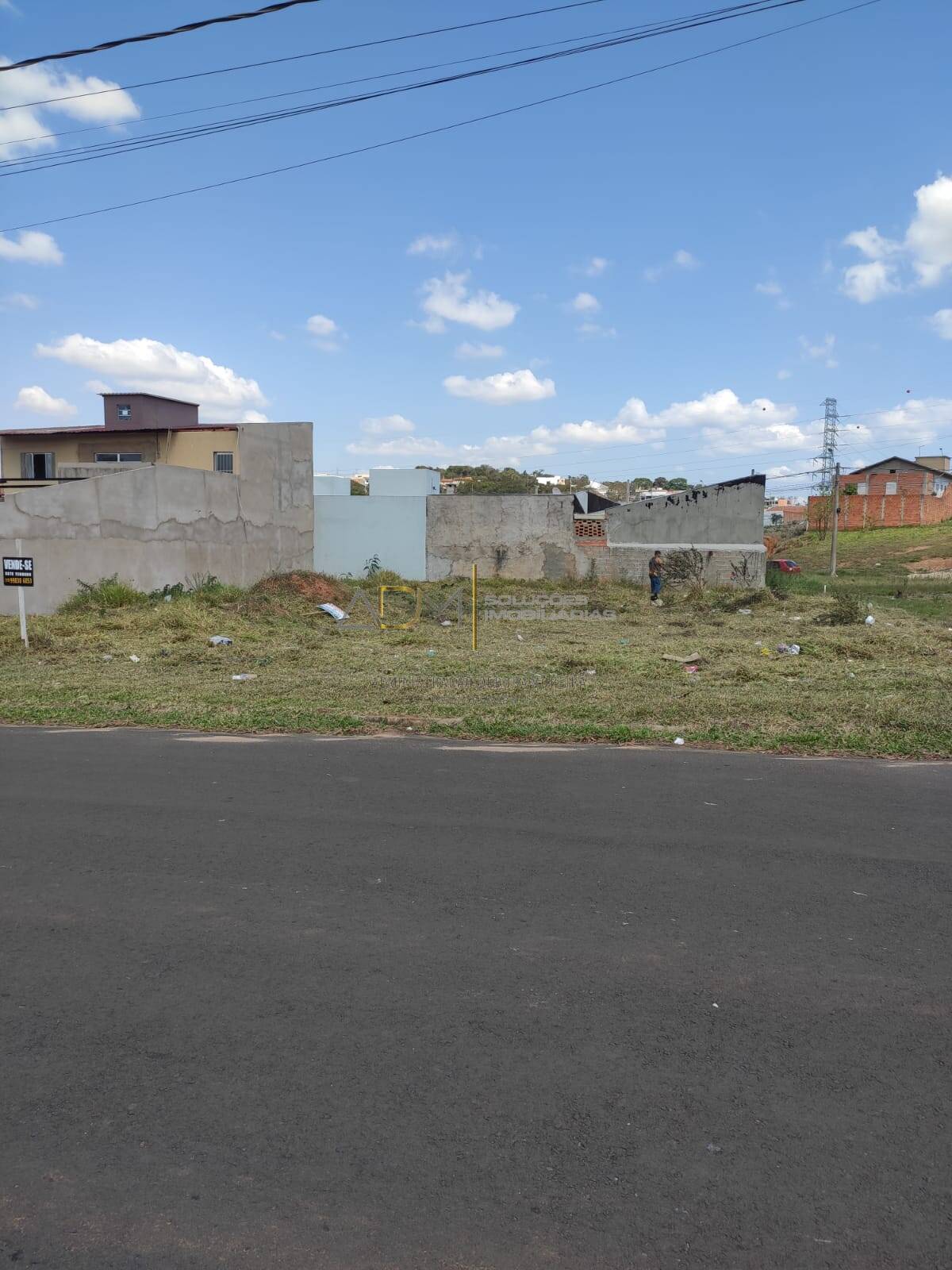 Terreno à venda com 250m², ótima localização no Resd. Lívia - Botucatu/ SP