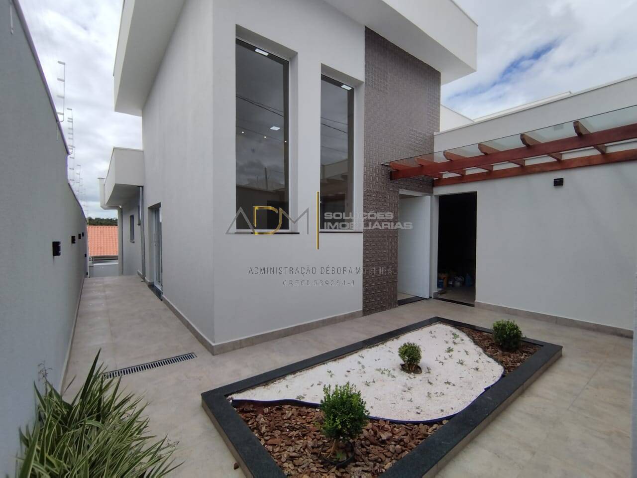 Casa moderna e com o mais fino acabamento no Villas Paraíso - Botucatu