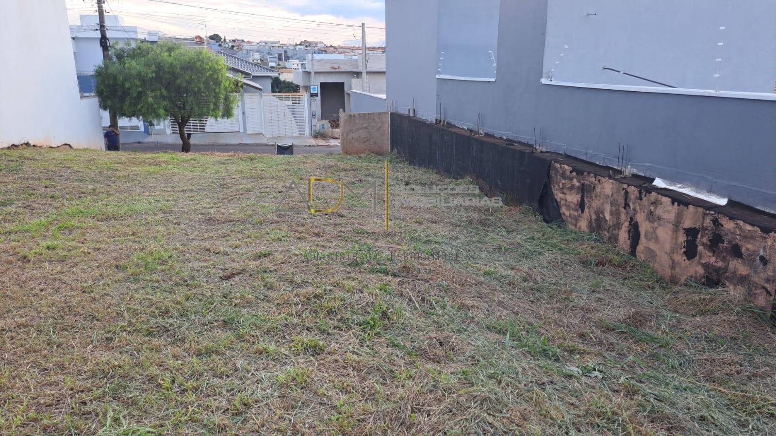 Terreno á venda no Jardim Itália em Botucatu-SP