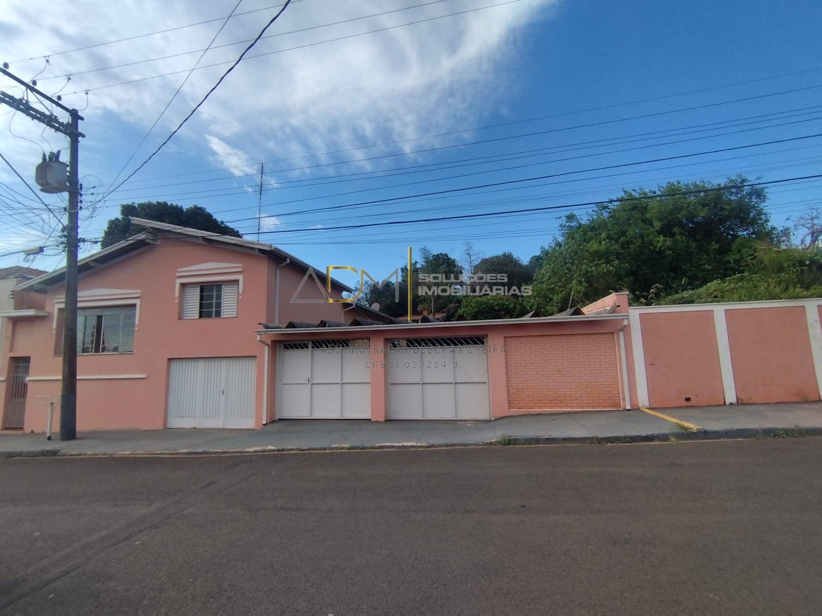 Casa linda, à venda no Centro da cidade de Botucatu-SP